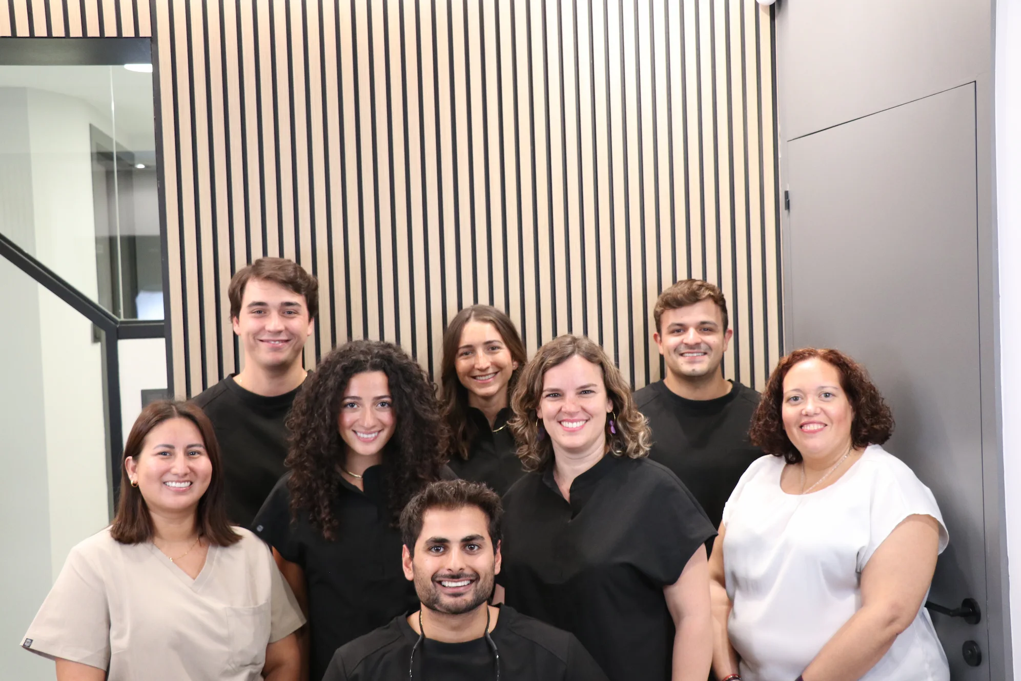 Equipo de CHC mostrado en la web de la clínica