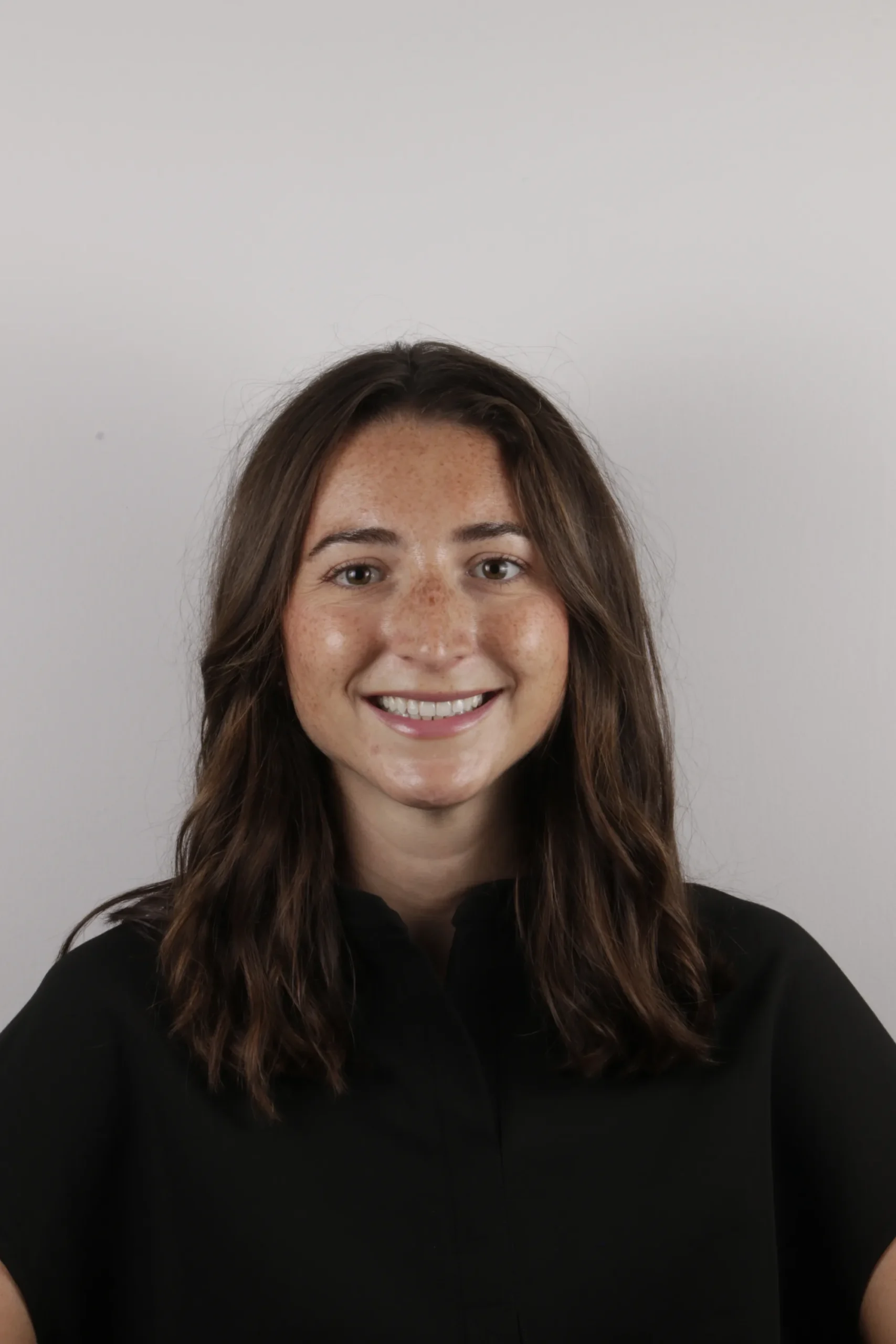 Dra. Caroline Castay — CHC Clínica Dental