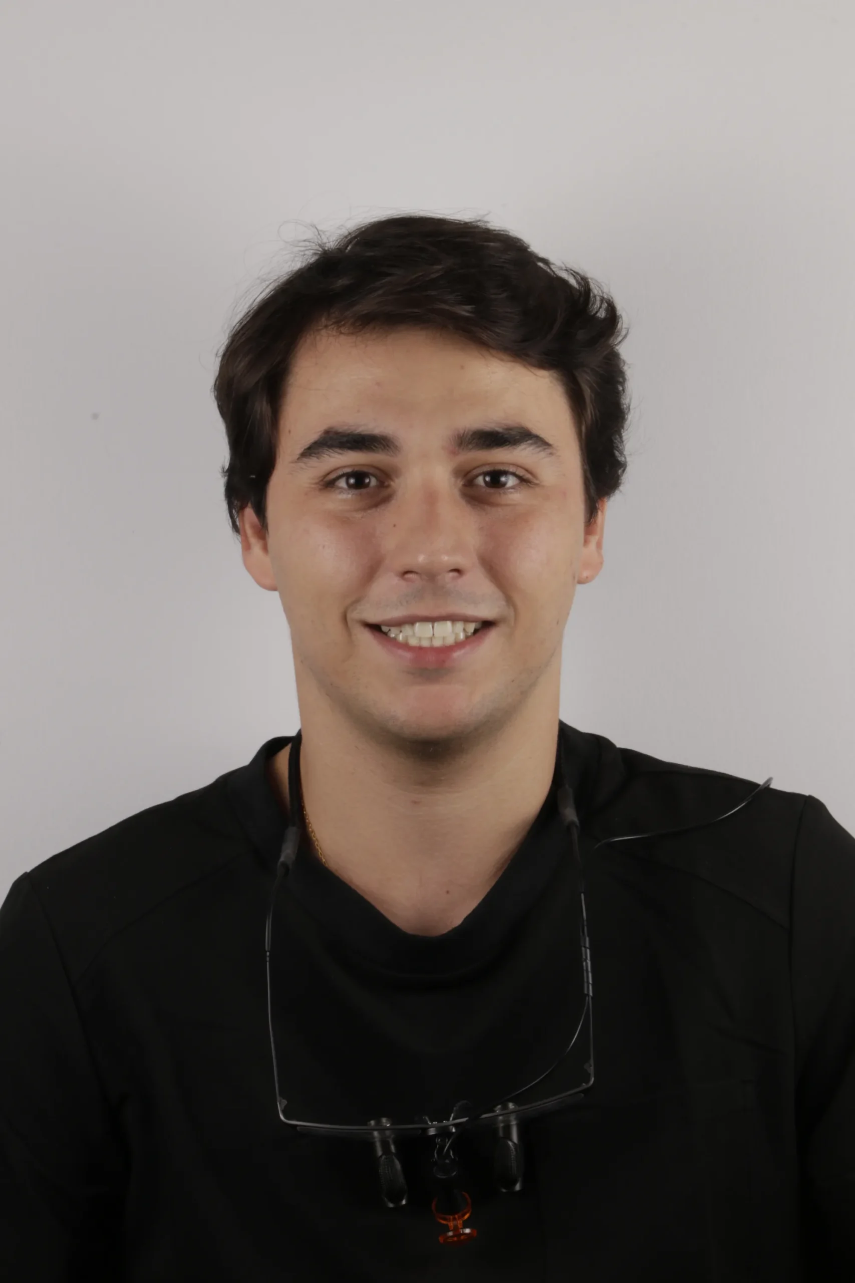 Dr. Álvaro Babiano — CHC Clínica Dental