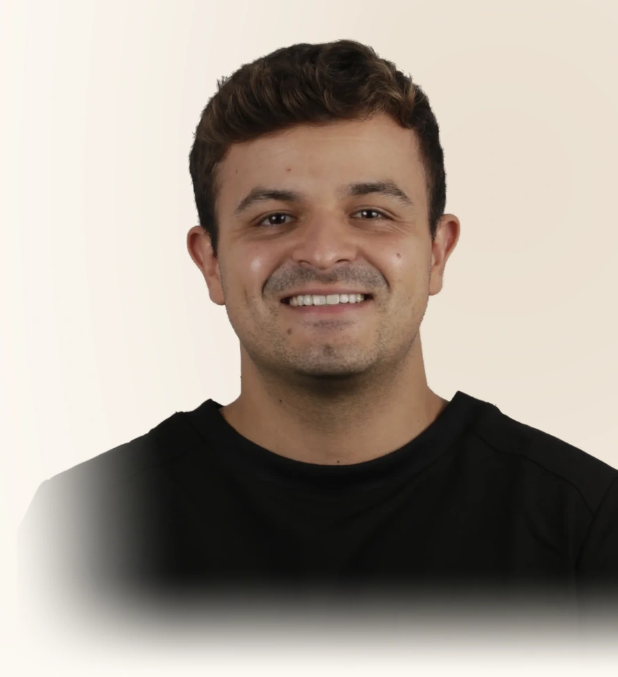 Dr. Pablo Roo Blanco, original CHC photograph in black clinical clothing.